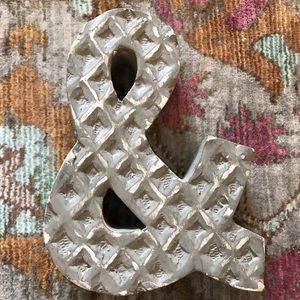 Ampersand Farmhouse Decor &